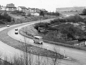 Straße zum Heuchelhof