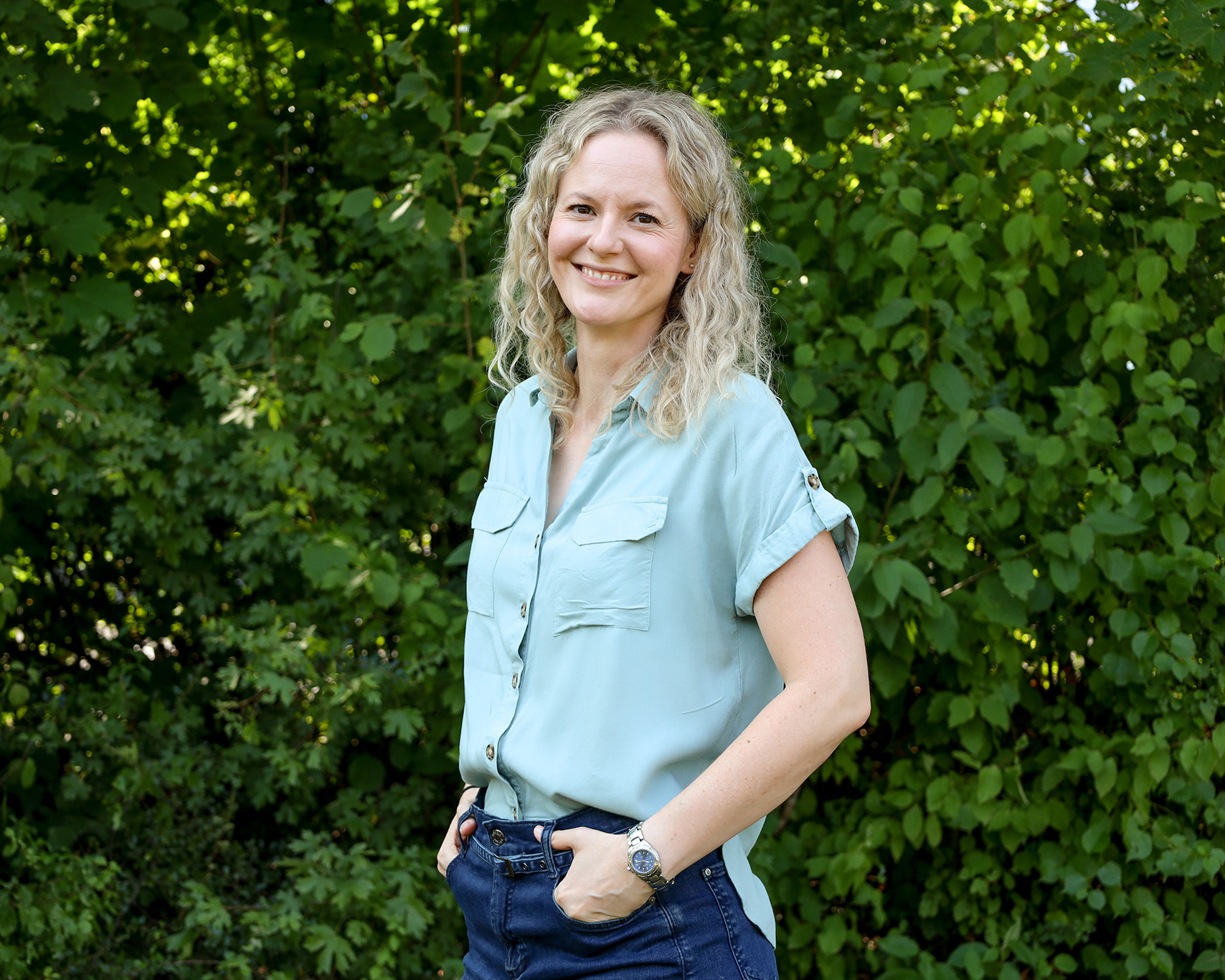 „Ich bin gerne mit jungen, euphorischen Volontären zusammen“ Julia Haug draußen